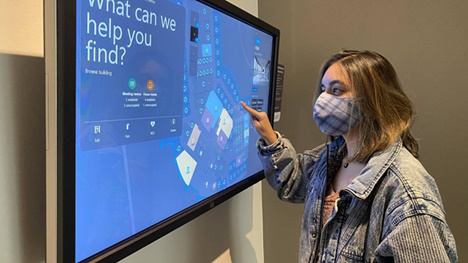 kiosks /how-microsoft-uses-azure-maps-creator/kiosks.jpg
